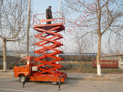 液壓升降（jiàng）機