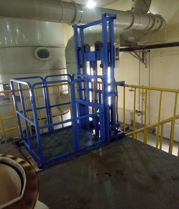 導軌式液壓升降貨梯