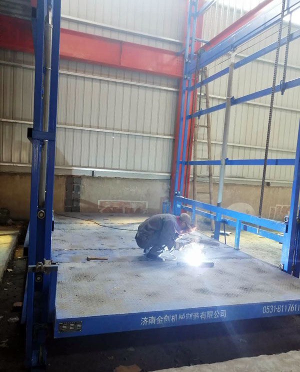液壓升降平台安裝現場