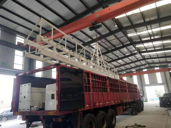 升降（jiàng）式限高架